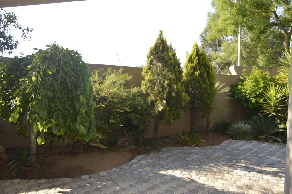 Lakeview Boutique Hotel & Conference Center Benoni Exterior photo