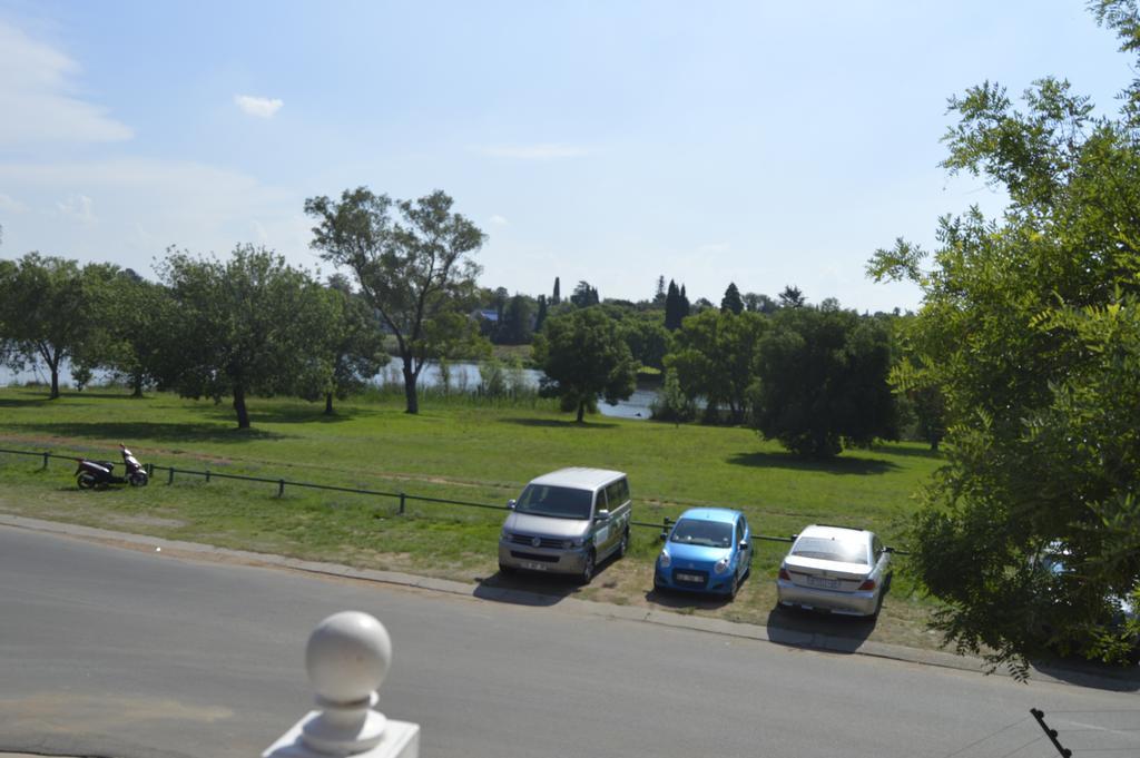 Lakeview Boutique Hotel & Conference Center Benoni Exterior photo