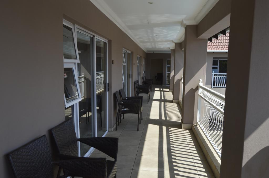 Lakeview Boutique Hotel & Conference Center Benoni Exterior photo