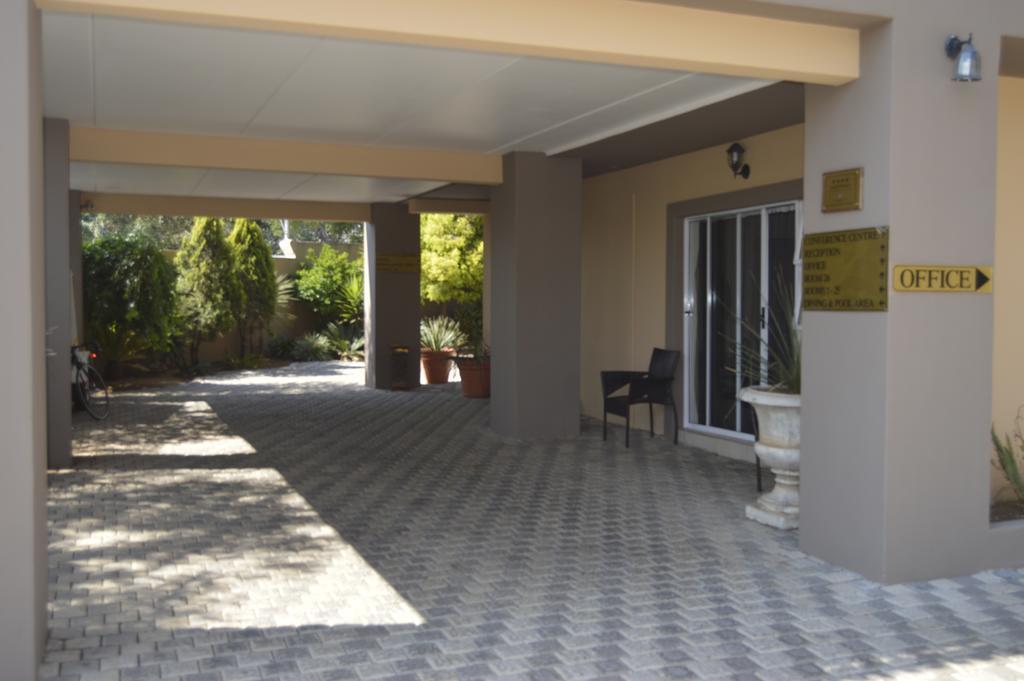 Lakeview Boutique Hotel & Conference Center Benoni Exterior photo