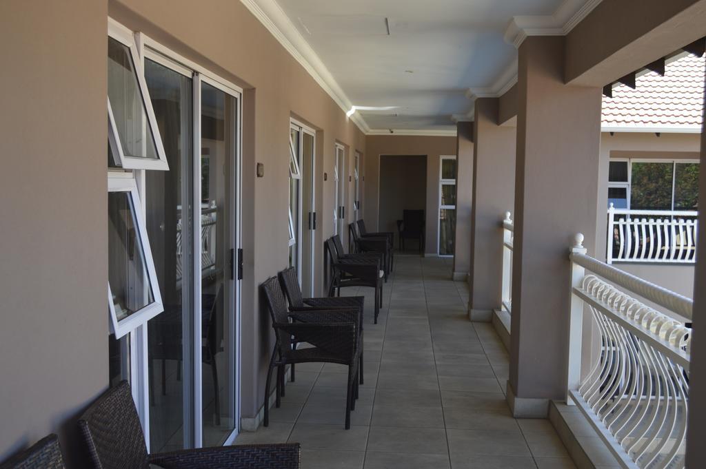 Lakeview Boutique Hotel & Conference Center Benoni Exterior photo